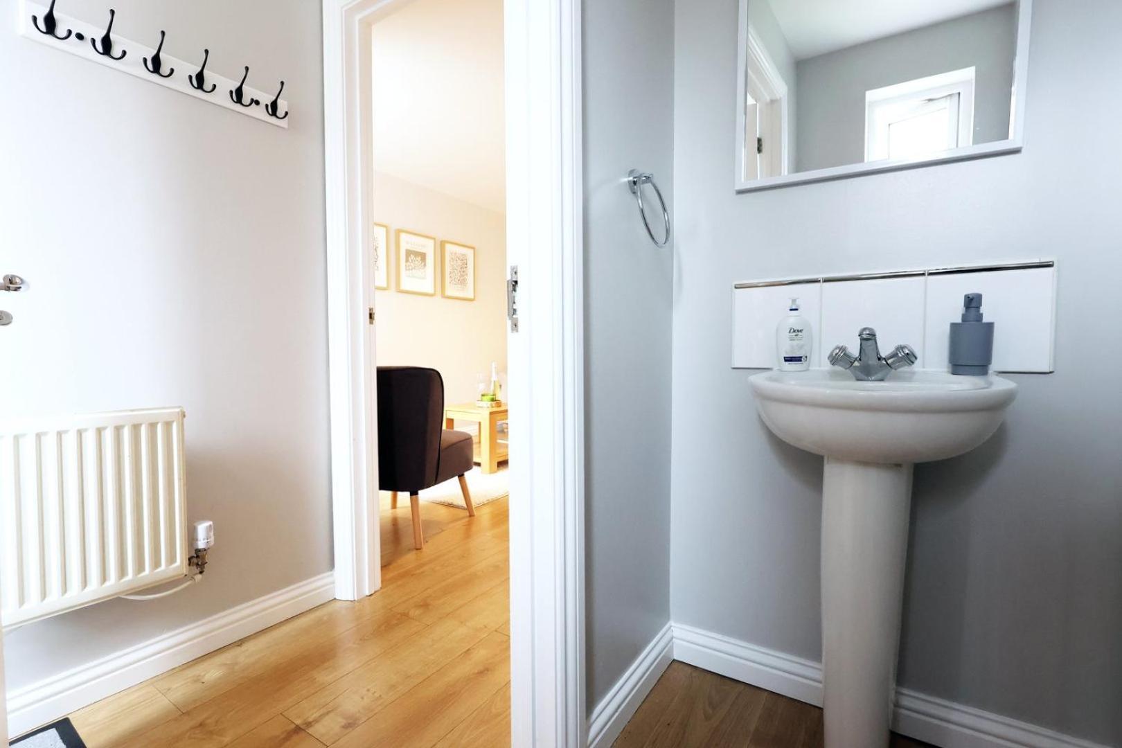 Apartamento Relaxing 2-Bed Coastal Escape In Port Talbot Exterior foto
