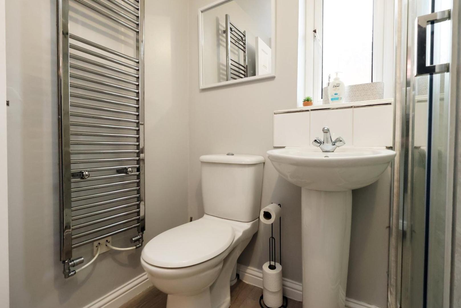 Apartamento Relaxing 2-Bed Coastal Escape In Port Talbot Exterior foto